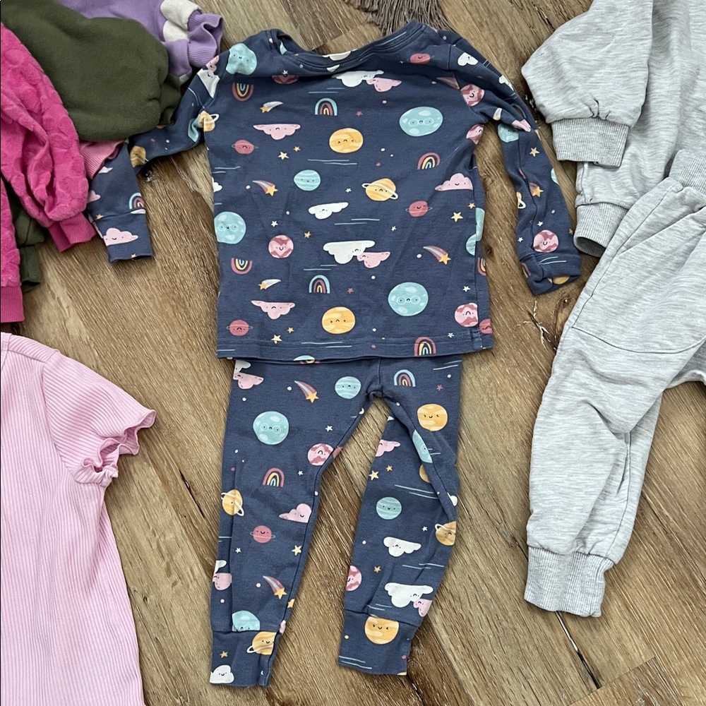 2T Toddler Girl Clothing Bundle - Picture 5 of 6